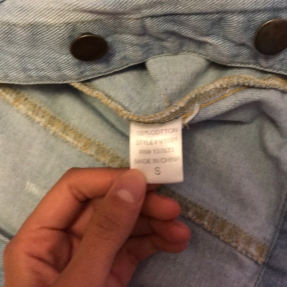 Sleeveless Distressed Jean Jacket with Studs - Picture 7 of 7